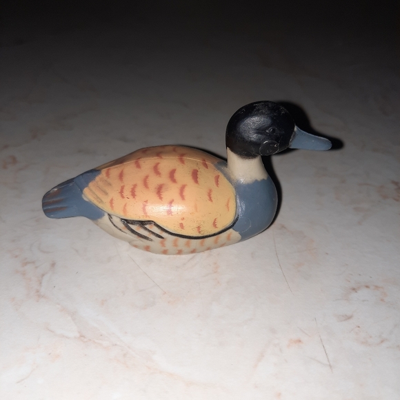 Vintage Miniature Duck Figurine Hong Kong - Picture 4 of 9